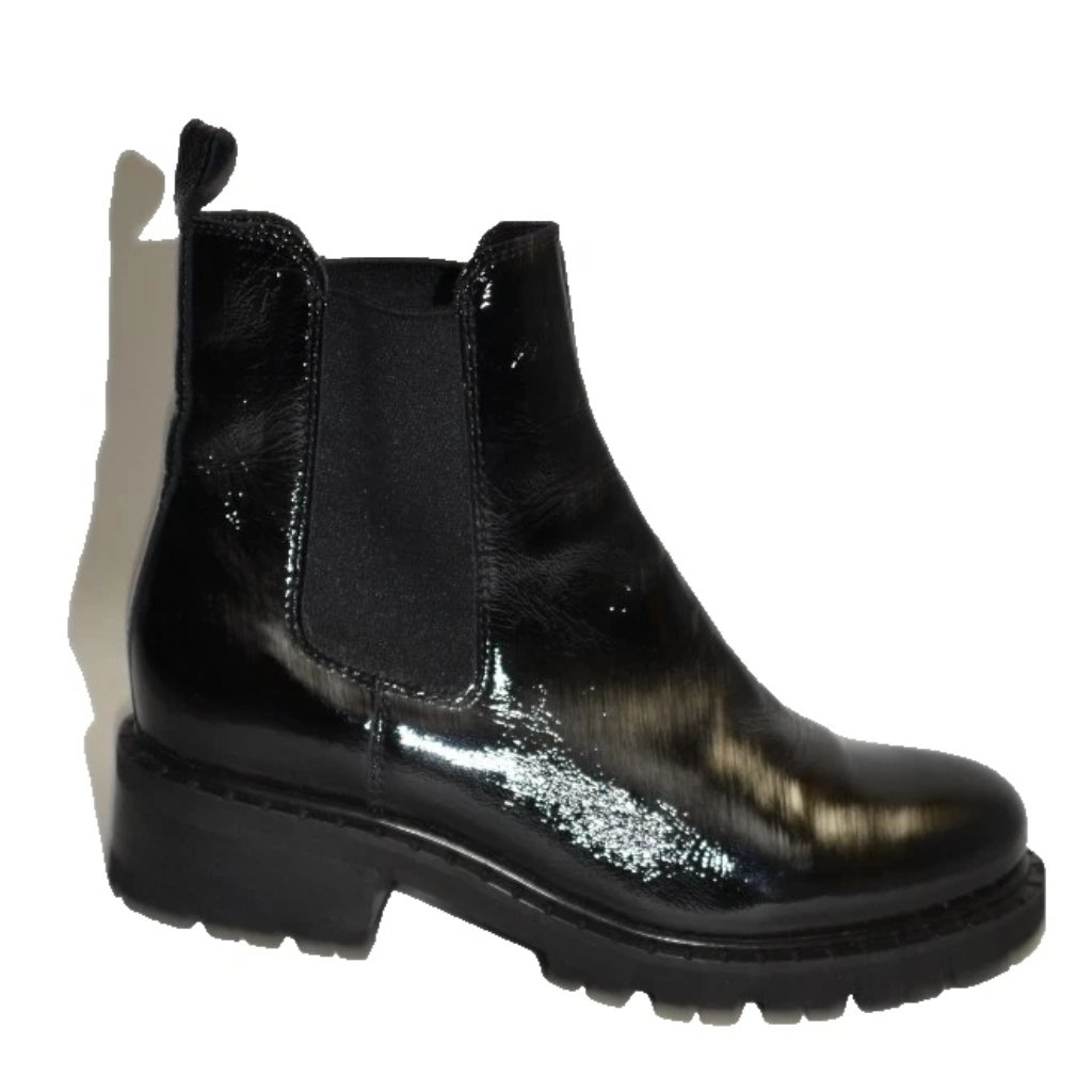 La Canadienne Colin 38mm Patent Leather Chelsea Boots Black Size 8 M Dd503